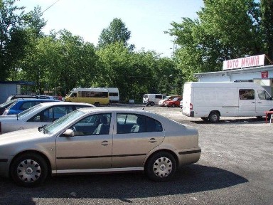 Lokal na auto usługi w najlepszej lokalizacji.