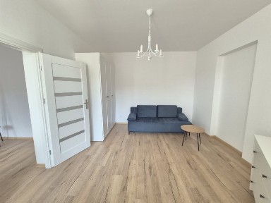 Lokal na Gabinet, biuro, studio, usługi- 22m2 - Parter, przy Starym Rynku, centrum