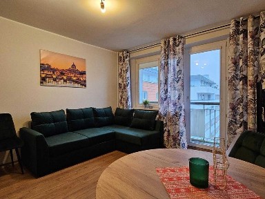 Bez prowizji! - 3 pokoje (52 mkw), z balkonem i piwnicą