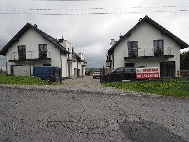 Nowy dom, bliźniak Masłomiąca/ gmina Michałowice