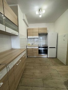 2 pokojowe mieszkanie z balkonem, parking