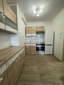 2 pokojowe mieszkanie z balkonem, parking