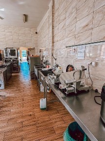 Sprzedam Dom Weselny oraz Motel, działka 46ara.