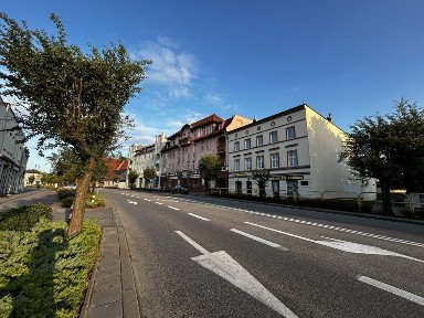 Na sprzedaż lokal użytkowy w centrum miasta, przy parkingu. Możliwość wynajmu przed zakupem.