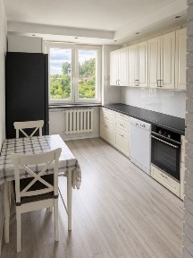 3-pokojowe mieszkanie 56,4 m² z garażem i piwnica, gotowe do zamieszkania