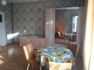 Wynajmę mieszkanie z ogrodem w Łebieniu, 20 km od Słupska, gm. Damnica