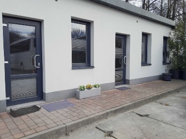 Wynajmę lokal, biuro wraz z parkingiem.