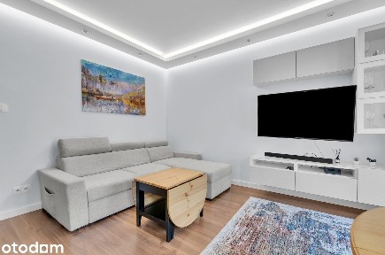 Mieszkanie 42,25 m²+ komórka -pieszo 2 min od PKP Włochy | Garaż