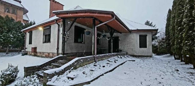 Przestronny dom 245 m² | 7 pokoi | Działka 3000 m² - Komfort i przestrzeń