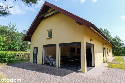 Bukowce | Dom z prywatnym basenem