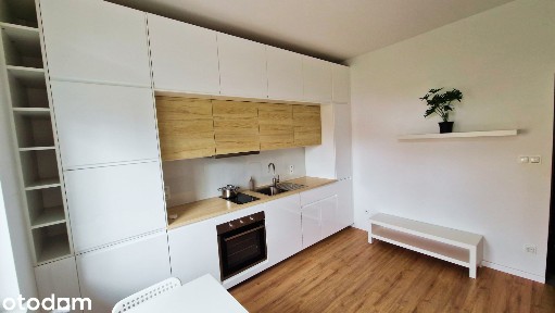 Kawalerka z balkonem, 20 m², blisko Rynku-super lokalizacja /PL,ENG,DE
