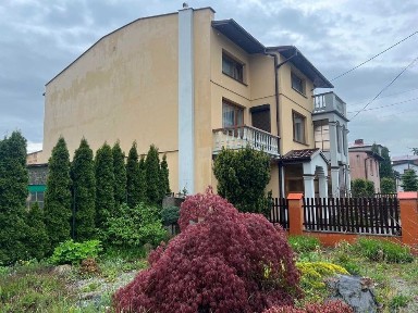 Dom z potencjałem inwestycyjnym | 270 m² | Zelów | 6 pokoi | Idealny dla dwóch rodzin lub pod działalność gospodarczą