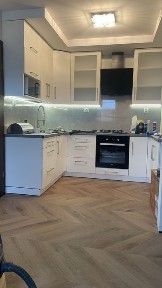 2-pokojowe mieszkanie 40 m² z 2015 r. po odświeżeniu | Balkon, parking zadaszony, komórka | Krosno