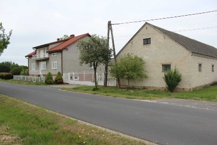 Dom podpiwniczony oraz budynki gospodarcze