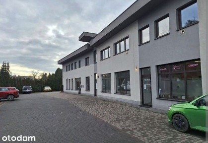 Lokal na wynajem duży parking