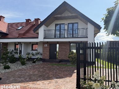Bezpośrednio nowy dom w pobliżu jeziora Bełdany szlak wielkich jezior