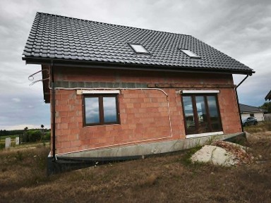 Budowa domu w stanie surowym zamkniętym