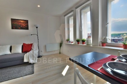 Batory, ul. Farna | Ocieplona kamienica | Kawalerka ok. 25 m2