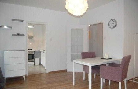 Kawalerka z balkonem i oddzielną kuchnia, 31m2 - Rogozińskiego 6. BRAK PROWIZJI!