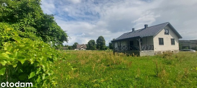 Duża działka I Piwnica I Strych