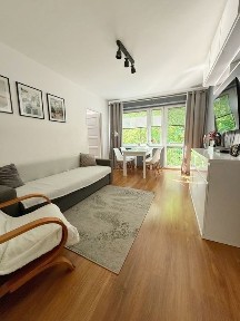 Na sprzedaż 3 - pokojowe mieszkanie 48m z balkonem - ulica Piastowska.