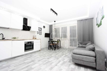 Nowoczesne 30 m² z osobną sypialnią i balkonem | parking | UMK | Krasińskiego