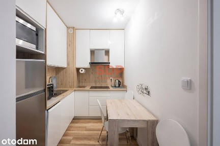 Nowe 2 pok. z osobną kuchnią i balkonem. Dożynkowa