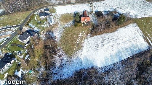 Siedlisko - 1,5 ha ziemi, dom i budynki gospodarcz