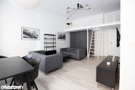 Apartament z antresolą przy Parku Wilsona,20 min pieszo do Uni Medyczn