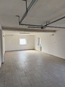 Wynajmę garaż /lokal użytkowy ok 100m2