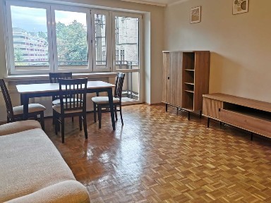 Przy Wroclavii, ul.Joannitów, 50m2/2 pok; balkon; osobna kuchnia! 3000zł
