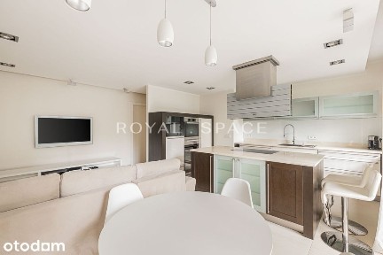 Przestronny apartament w sercu biznesowej Warszawy