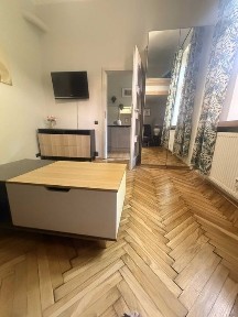 Przytulna kawalerka z antresolą i widokiem na ogród, osobna kuchnia | Kraków - Podgórze (Korona) | Bez pośredników i bez czynszu!