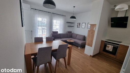 Mieszkanie w centrum, 6 Sierpnia 42