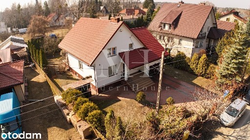 Dom 2005r 160m2/ 791m2 działki, zabudowany garaż, 2 tarasy 1 balkon