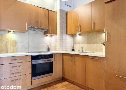 Dwupokojowe mieszkanie w apartamentowcu z pełnym wyposażeniem