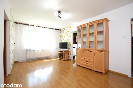 Trzy pokoje, Chemik, duży balkon.