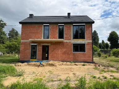 Dom z pełnym poddaszem użytkowym - sprzedam
