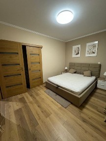 Nowoczesne mieszkanie 52 m² z klimatyzacją, balkonem i miejscem parkingowym w garażu - Piaseczno, ul. Jasińskiego 7/70