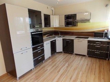 Mieszkanie 74,5 m2, 3 pokoje, w centrum.