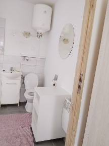 Dom z działką. Trasa Green Velo. Z ekologicznymi owocującym krzewami.