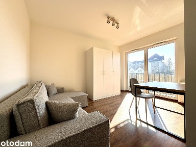 PL/UA Kawalerka 27 m | Balkon |Pets Friendly | Parking | Cicha Okolica