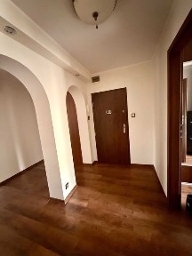 Mieszkanie 4 pokojowe na sprzedaż