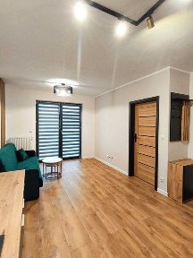 Nowoczesne mieszkanie 31 m² w Lesku, Balkon, Parking, Niskie opłaty