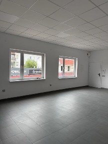 Lokal usługowo - handlowy na wynajem w Nakle nad Notecią