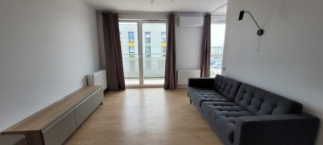 Komfortowa kawalerka 37,73 m² z wydzieloną sypialnią | Balkon | Miejsce parkingowe | Wrocław, Psie Pole - Zgorzelisko (okolice Zakrzowa i Kiełczowa)