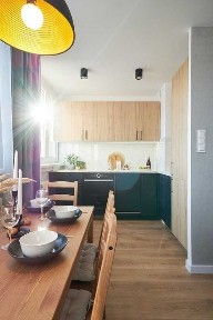 REZERWACJA Salon z aneksem + sypialnia, media miejskie, balkon, ul. W