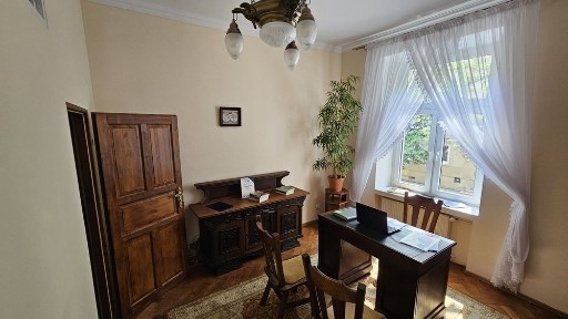 Lokal biurowy na wynajem kancelaria gabinet biuro wyposażony odnowiony niskie opłaty ściśle centrum Lublina ul. Chopina 18 powierzchnia 14m² FV23 %