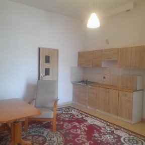Mieszkanie 2-pokojowe w centrum Kaźmierza