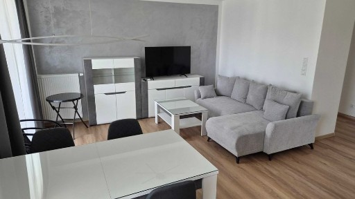 Atrakcyjne, nowe, umeblowane i wyposażone 3 pokoje 59m2 z klimatyzacją i garażem od właściciela ul Przewóz 4